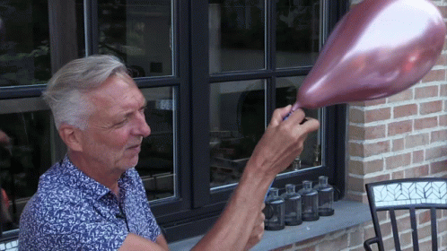 Martien Meiland's Hilarious Balloon Pop Scare