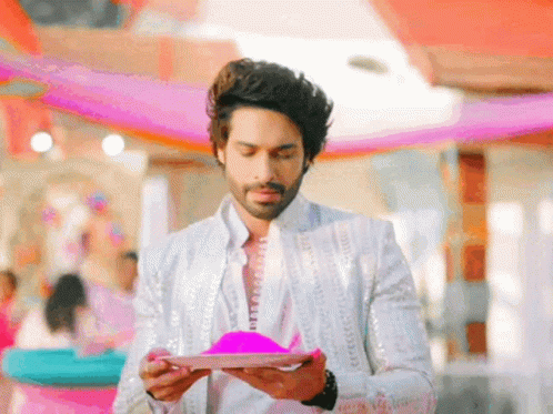 Armaan Oberoi (Vijayendra Kumeria) for Mose Chhal Kiye Jaaye Holi